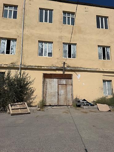 lambir zavodu: Ramana 16 cı kalaonun arxası.Ərazi asfaltfır. Şexsi transfarmator var — 3