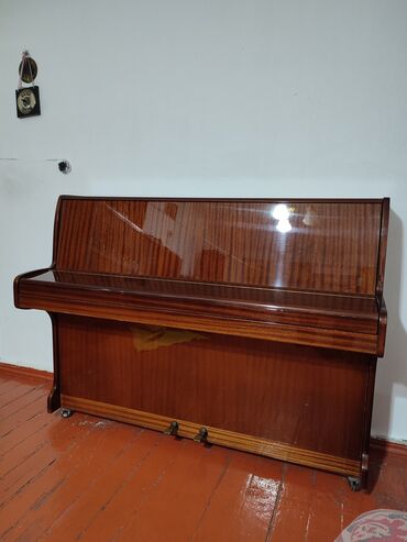 клавишы: Кабинетный рояль, фортепиано, производство ГДР Лейпциг 1970г