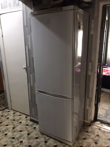 запчасти холодильник: Холодильник Indesit, Двухкамерный, De frost (капельный)