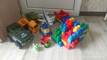 молокоотсос ручной: Игрушки за все 700 сом . большой конструктор самолет музыкальный
