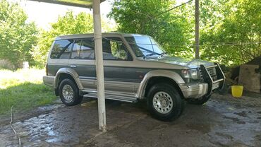 Mitsubishi: Mitsubishi Pajero: 2.5 l | 1992 il 30000 km Ofrouder/SUV — 4