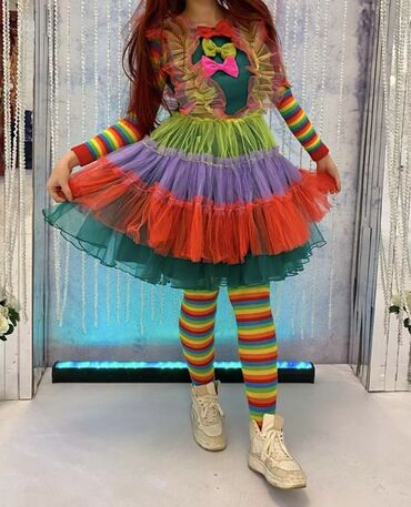 Bayram kostyumları: Uşaqlar üçün animator paltarları. Hamısı bir yerdə satılır. 4 kloun — 2