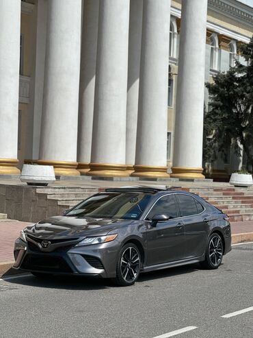 Toyota: Toyota Camry: 2018 г., 2.5 л, Автомат, Бензин, Седан