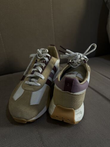 Krasofkalar və idman ayaqqabıları: Original adidas krossovka 41,5razmer Кроссовки Адидас (размер не -da lalafo.az — 8 Krasofkalar və idman ayaqqabıları: Original adidas krossovka 41,5razmer Кроссовки Адидас (размер не — 8