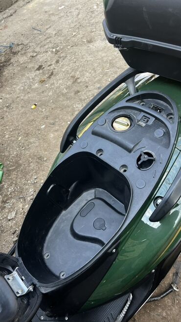 Скутеры: Тип скутера 150 куб. см, Бензин, Б/у — 6