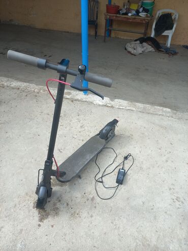 Elektrikli samokatlar: Xiaomi elektrik skuter - Marka/model: Xiaomi (qatlanan elektrik -da lalafo.az — 4 Elektrikli samokatlar: Xiaomi elektrik skuter - Marka/model: Xiaomi (qatlanan elektrik — 4