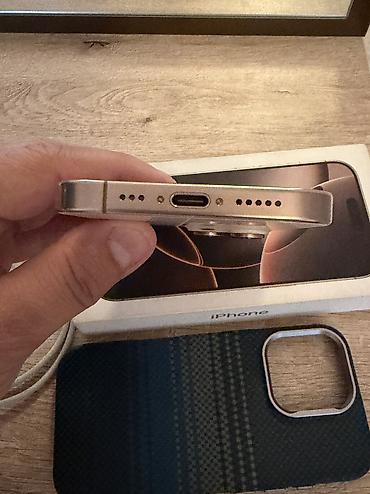 Apple iPhone: IPhone 16 Pro, 128 GB — 4