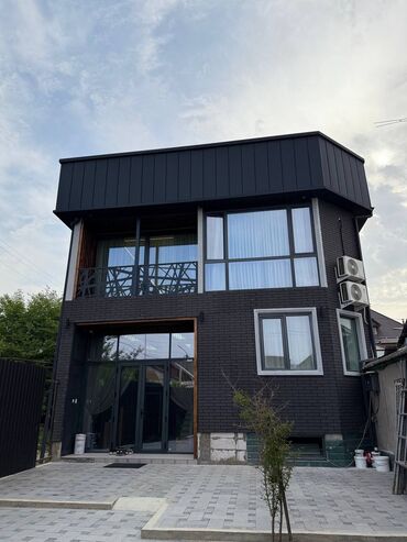 Посуточная аренда квартир: 6 комнат и более, Банные принадлежности, Бронь, Постельное белье — 10