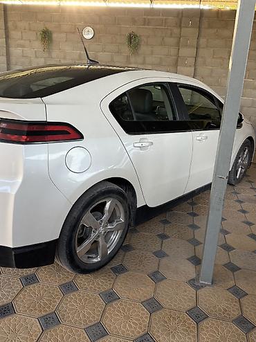самый дешёвый электромобиль: Chevrolet Volt: 2012 г., 1.5 л, Автомат, Гибрид, Хэтчбэк — 2