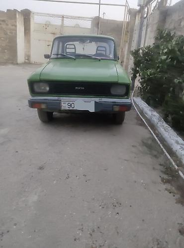 Москвич: Satılır: Moskvich AZLK 2140 (yaşıl rəng) Xüsusiyyətlər: - Kuzov — 1