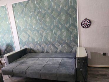 qara un qiymeti: Di̇van-kravat, İşlənmiş, Açılan, Bazalı, Parça, Çatdırılma yoxdur