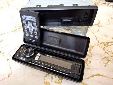 Səs gücləndiriciləri: Aparatura dəsti satılır . 1. İdeal vəziyyətdə Pioneer 4250 BT — 10