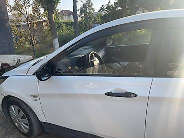 mini gps tracker: Hyundai Accent: 2015 г., 1.6 л, Механика, Бензин, Седан — 4