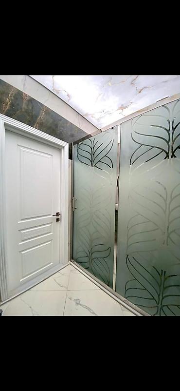 Duş kabinaları, arakəsmələr: Arakəsmə, Künc üçün — 27