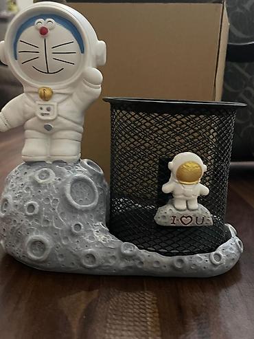 qelem seti: Kosmos mövzusunda masaüstü qələmqabı və dekor seti. Heç — 1