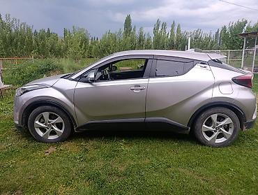 трекер авто: Toyota C-HR: 2018 г., 1.8 л, Автомат, Гибрид, Кроссовер — 5
