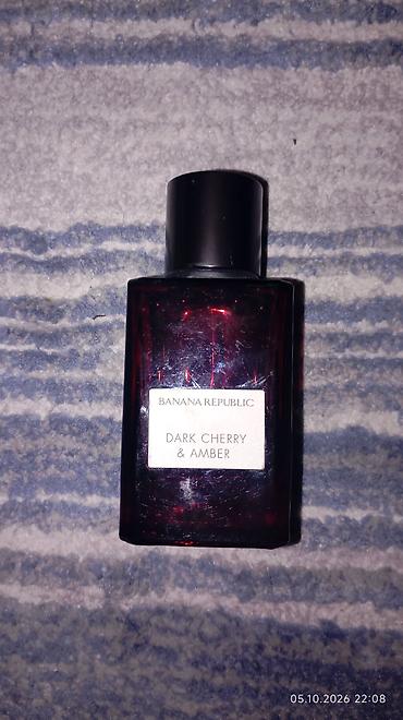 BANANA REPUBLIC Dark Cherry & Amber — аромат из коллекции Icon