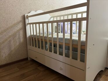 кровать для малышей: Манеж, Для девочки, Для мальчика, Б/у