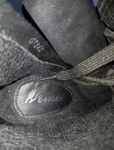 Gležnjače: Basido patike/gležnjače – broj 36 - Crne,veštačka lakirana koža sa — 2