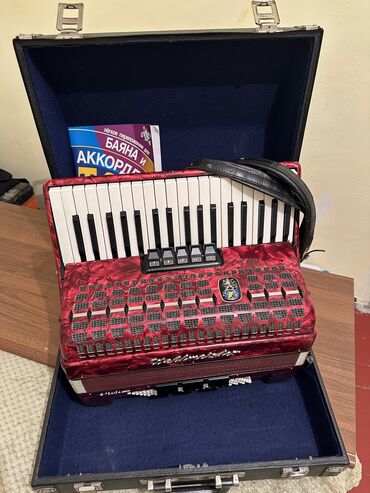 Аккордеоны: Продаю Привозной Германский Аккордеон Вельтмейстер каприз уну — 14