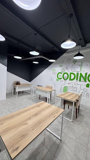 Сдаю The entire office: Сдаю Банковское отделение, Колл-центр, Ломбард, 100 м², В жилом комплексе, С ремонтом, С отдельным входом, С отдельным сан узлом, With parking