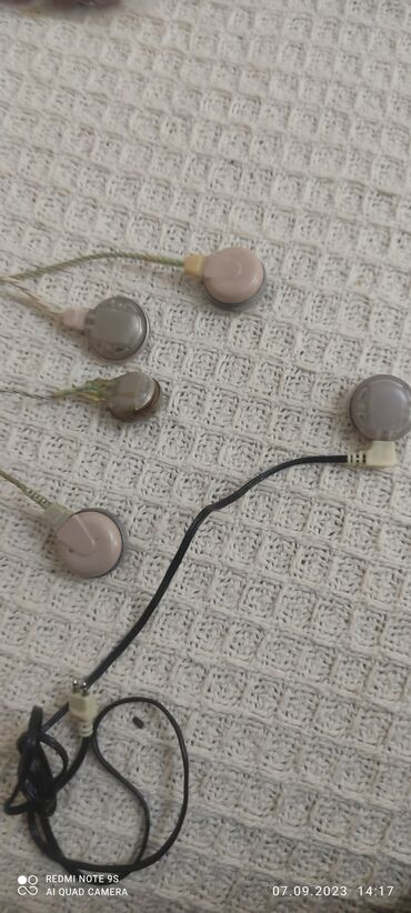 Mikrofonlar: Simli Mikrofon Ünvandan götürmə — 3