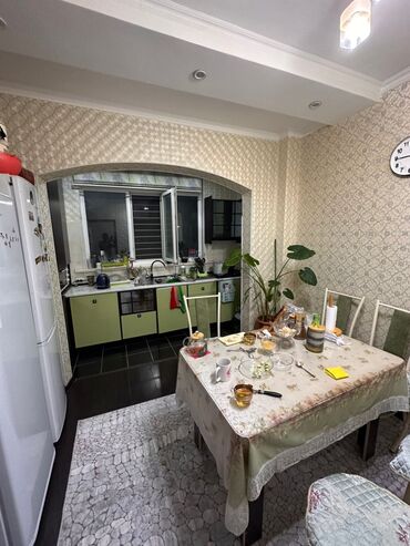 отель восток 5: 2 комнаты, 68 м², 106 серия, 8 этаж, Косметический ремонт