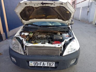 Chery: Chery Tiggo: 2 l | 2006 il Krossover — 7