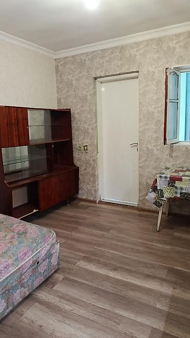300 manata kiraye evler baki: 1 otaqlı kirayə otaq – mebellə - Geniş, işıqlı otaq; pəncərə və ayrıca — 2