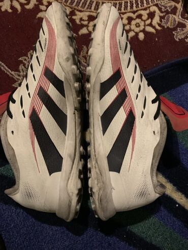 прокат велосипедов бишкек: Футбольные бутсы/сороконожки Adidas Predator - Тип: сороконожки для