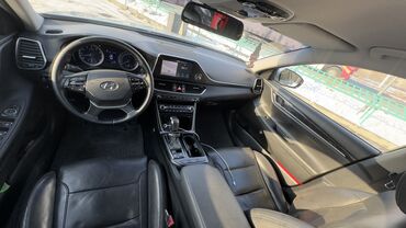 Hyundai: Hyundai Grandeur: 2018 г., 3 л, Автомат, Газ, Седан