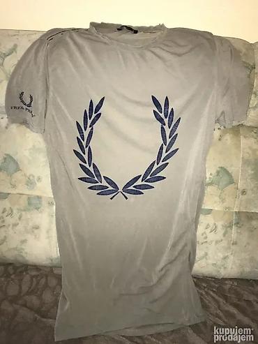 farmerke pull and bear: Originak Fred Perry majica L 95% cotton 5% elastin Ramena 47-50cm — 1