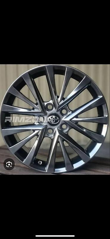 rav 4 2018: Toyota orijinal yüngül lehimli disk (rəsmi loqolu mərkəz qapağı ilə) — 1
