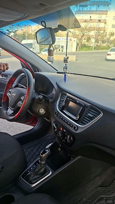eziy: Hyundai Accent: 1.6 l | 2018 il Sedan — 10