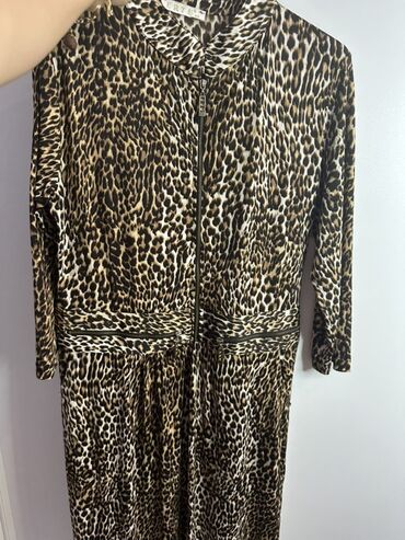 Dəstlər, kostyumlar: Qadın geyim dəsti -geyimlerin her biri 5 manatdl cox yaxsl — 17