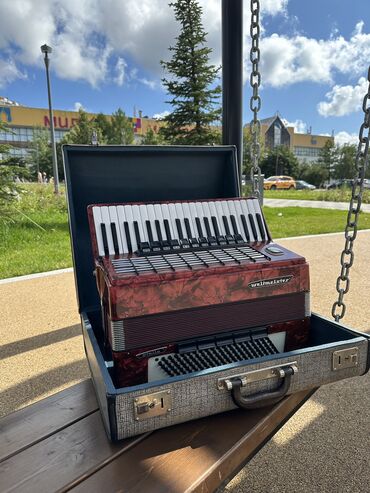 Аккордеоны: Продаю Германский Аккордеон состоянии очень хороший есть футляр — 10