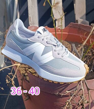 Patike: New Balance 327 patike

Novo
Brojevi 36 do 44

fb Moja Kupovina 1 — 23