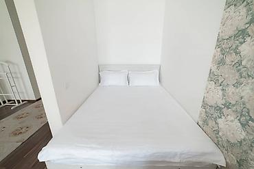 Посуточная аренда квартир: 1 комната, Душевая кабина, Постельное белье, Кондиционер — 4