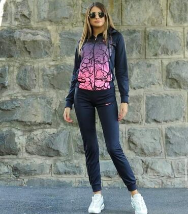 Gornji i donji deo: Mokra likra. Uzivajte u bojamaa 🩵🩷 Cena 3900 din S M L XL 2XL — 10