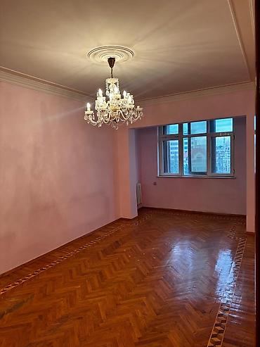 azadliq prospekti: Azadlıq M 650 AZN/ay 3 otaqlı Köhnə tikili 80 m² Sahə 8 / 9 mərtəbə — 5