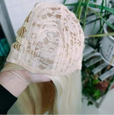 Perike i klipse: Perike
Cena:3200din — 14