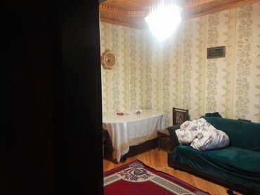 Həyət evləri və villaların satışı: Satlıq həyət evi - Tam mülkiyyətli birmərtəbəli fərdi yaşayış evi - — 32