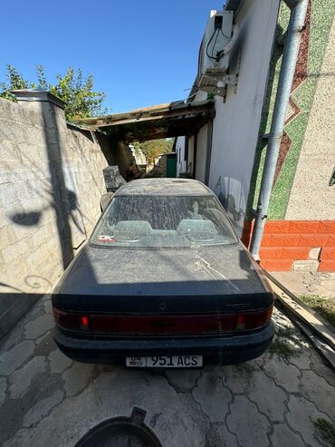 мазда 323 седан: Mazda 323: 1990 г., 1.6 л, Механика, Бензин, Седан