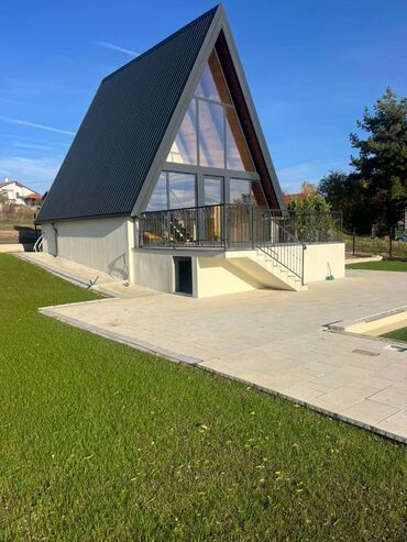 Kuće na prodaju: 98 kv. m, 3 sobe — 3