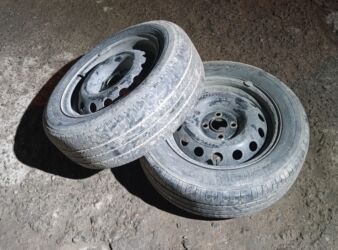 зимние шины на 15: Продаю колеса пассатовскиелибо меня на диски титанки