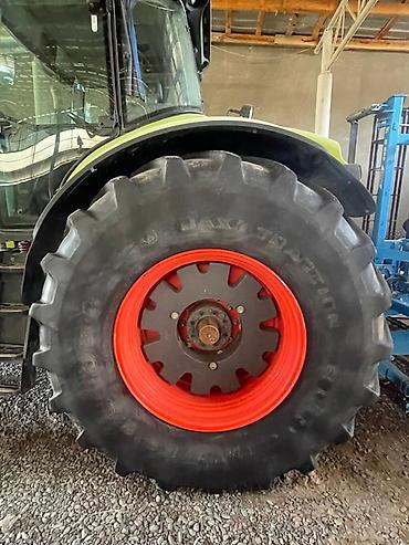 измельчители: CLAAS AXION 850 — колесный трактор высокого класса тяги Основные — 3
