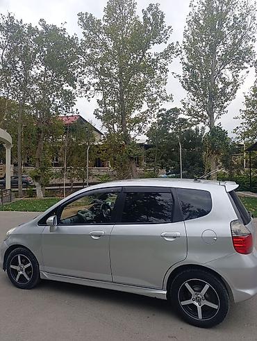 Honda: Honda Fit: 2004 г., 1.3 л, Вариатор, Бензин, Хэтчбэк — 4