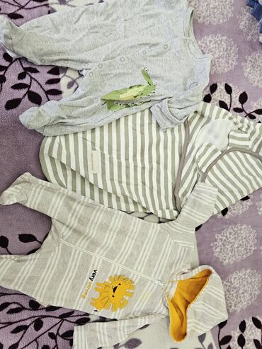 Другие детские вещи: Вещи на мальчика от рождения до 2х лет. за все вещи 5.000 сом + отдам — 7