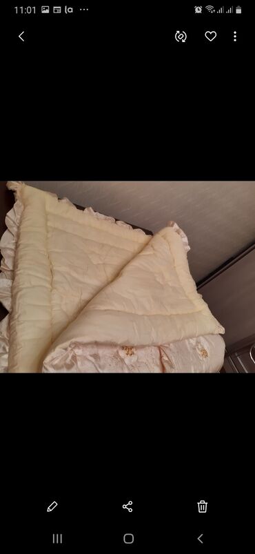 тканые верблюжьи одеяла: Продаю, 2х спальное новое, легкое, теплое одеяло произв. Корея. Цена