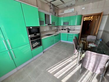 Uzunmüddətli kirayə mənzillər: Gozel, temiz ve her śeraheti olan mezil kirayye verilir. Evde butun — 15